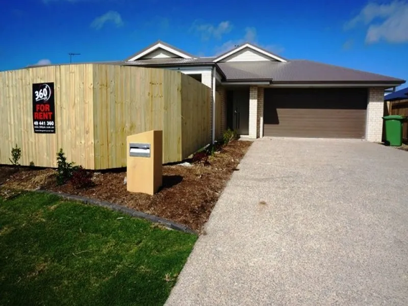 MODERN FAMILY FRIENDLY DUPLEX