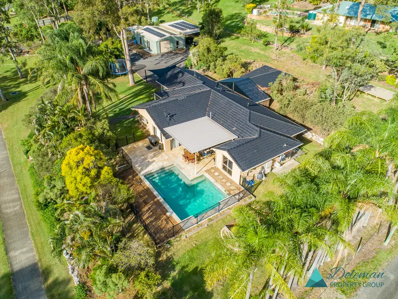 BEAUTIFUL ACREAGE IN PRIME LOCATION