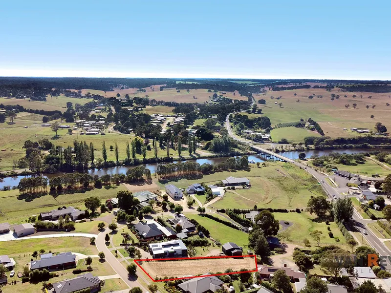 Swan Reach near Tambo River & Gippsland Lakes