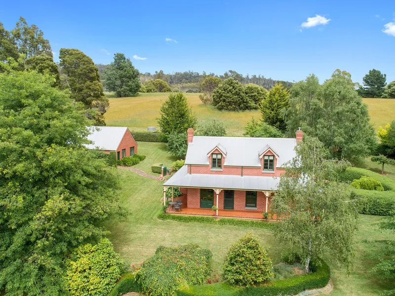 Impressive family home on acreage