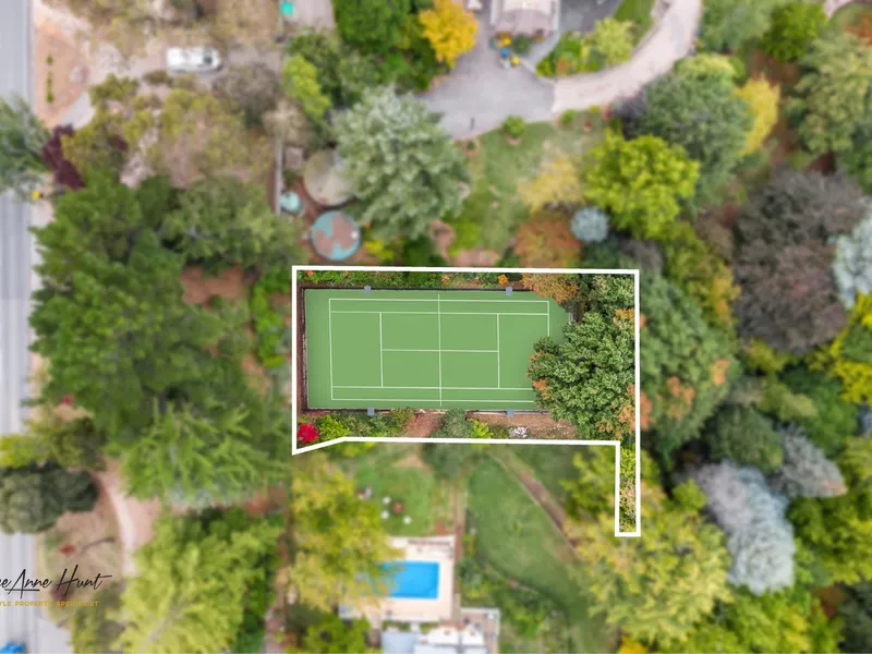 Plan Your Future At This Premium Address - 1,034sqm - Northerly Aspect - Set Well Back From The Road - Mains Water & Sewer Available 