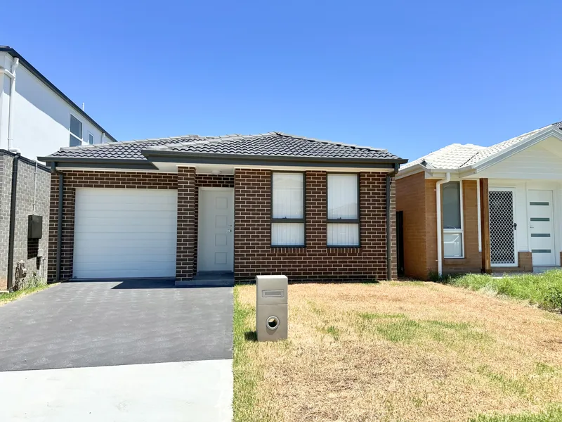 Brand New 4 Bedrooms 2 bathroom with Single Garage