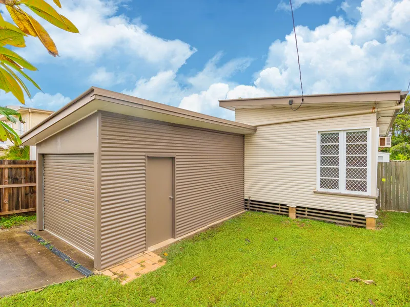 Charming 2 Bedroom Cottage, Newly renovated