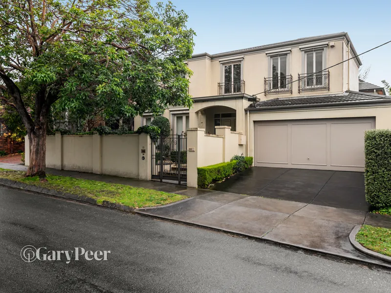 Stunning Home In The Heart of Caulfield North