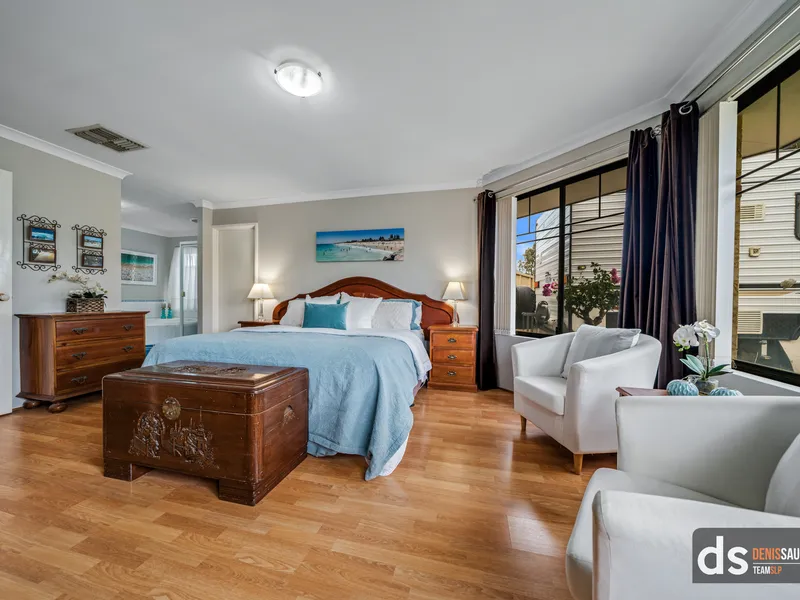 Large Family Home with Side Access & Extra Caravan Parking