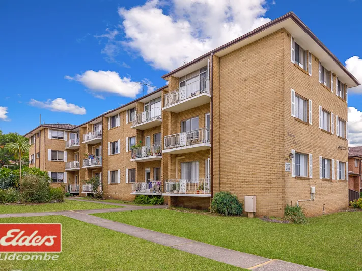 2 BEDROOMS APARTMENT, DIRECTLY OPPOSITE TO BERALA SHOPS AND STATION