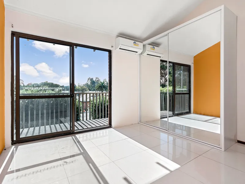 Large Two Bedroom Townhouse In Sought After Location