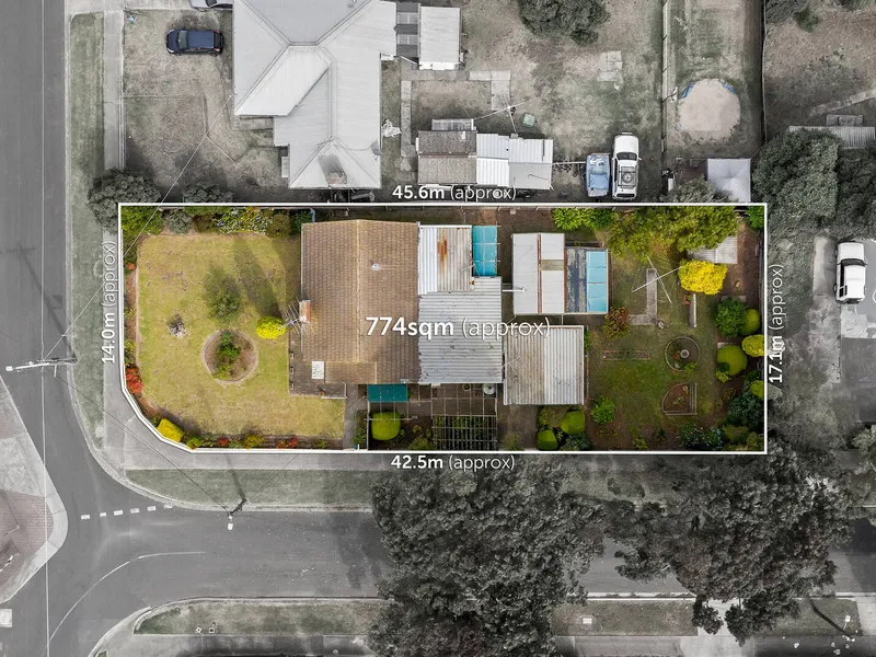 Opportunity Abounds on 774m2 (Approx.) Corner Block