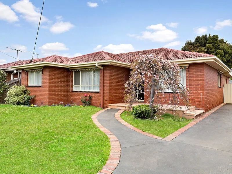 3 Bedroom, 2 Bathroom Fantastic Family Designed Home