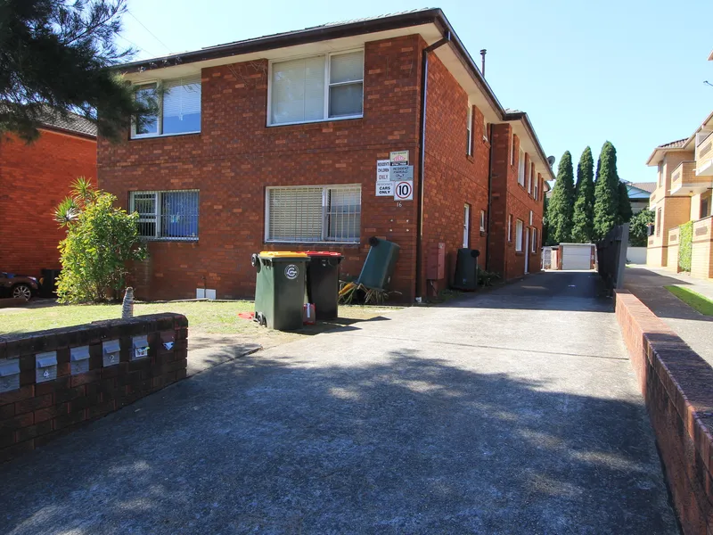 2 Bedroom + Lock Up Garage