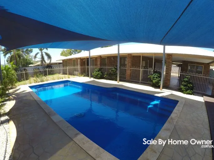 NEWLY RENOVATED 4x2, LARGE POOL & ENTERTAINMENT AREA