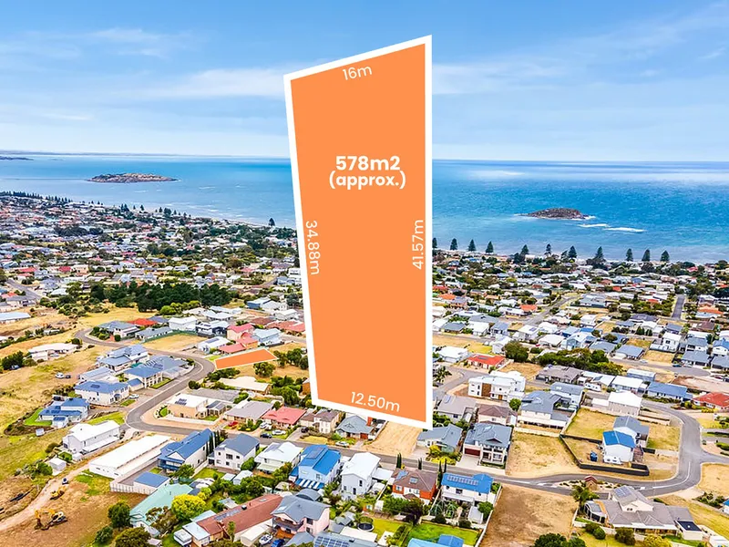 A Seaside Escape Is Waiting For You on 578m2*