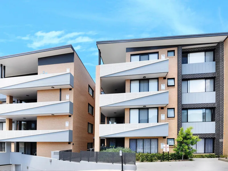 Light-filled and luxurious