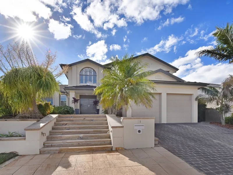 DESIGNED TO IMPRESS – 5 BEDROOM HOME IN A PRESTIGIOUS POCKET OF FRENCHS FOREST