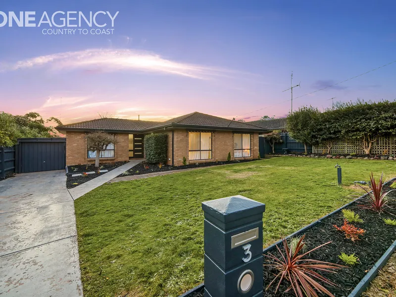 Stylish and Convenient - Charming 3 Bedroom Home Close to Town