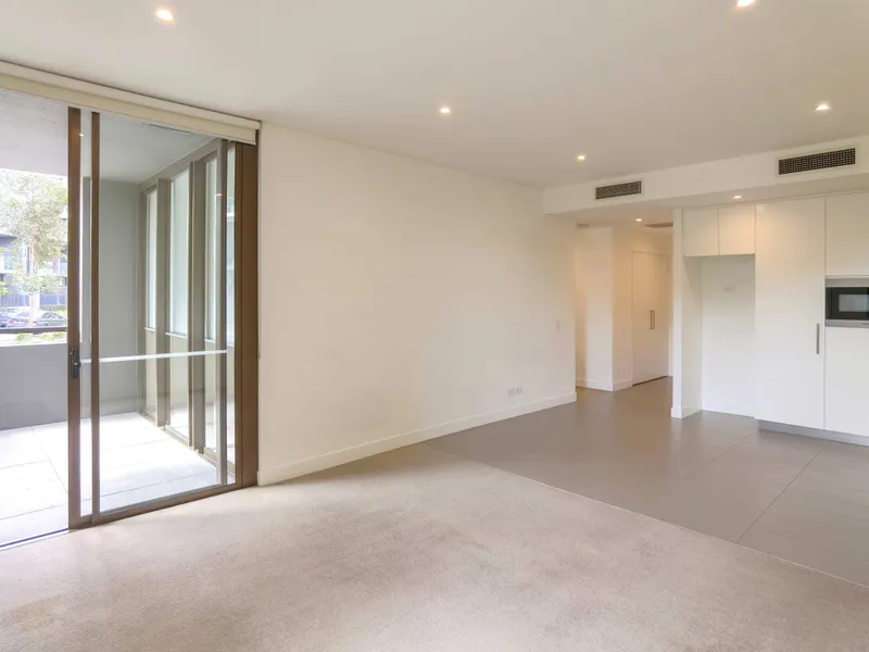 SPACIOUS One Bedroom Apartment