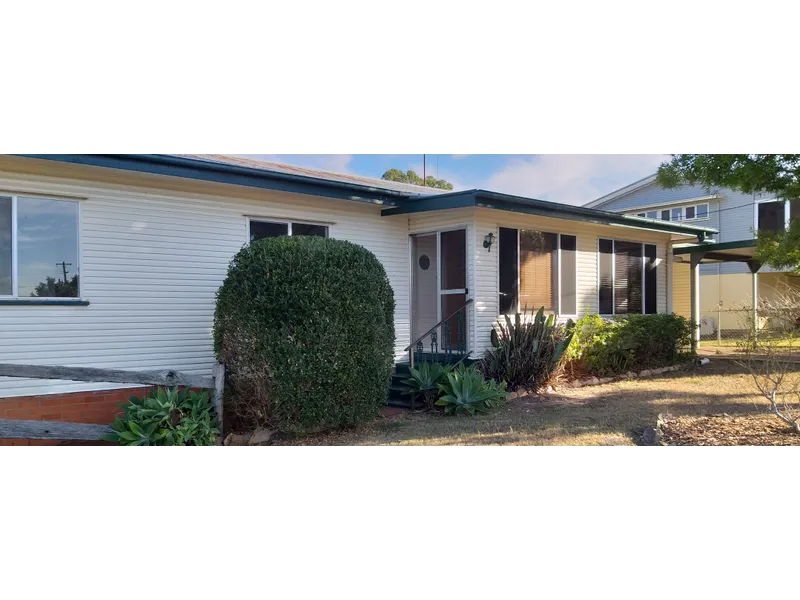 Exclusively Listed with Murgon Real Estate