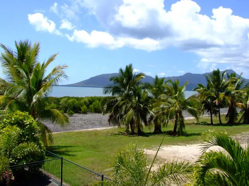 One acre Absolute Oceanfront Development Site