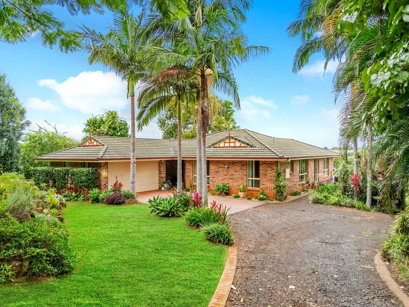Your Dream Lifestyle With Spectacular Views