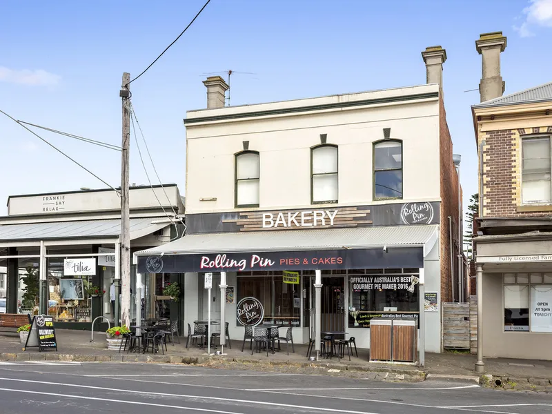 Outstanding FREEHOLD Opportunity