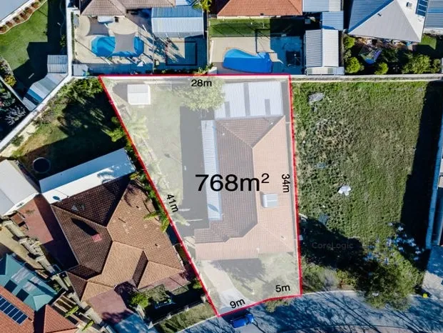 Located across the road from beautifully manicured Sandringham Park