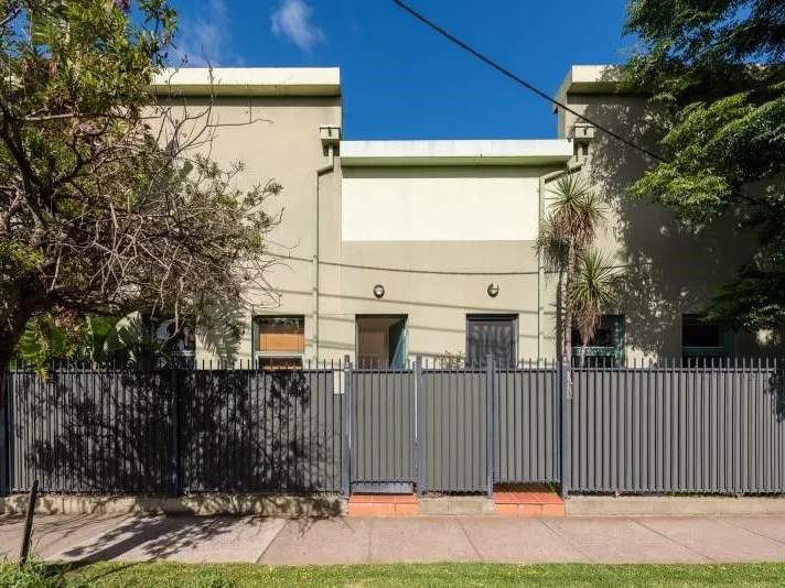 LIFESTYLE - LIGHT - SIZE AND POSITION