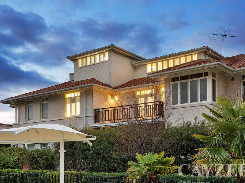 IMPRESSIVE LIGHT FILLED SPACES BY THE BEACH