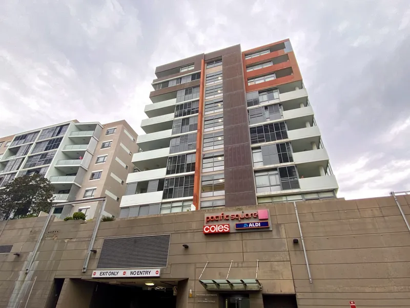 RENOVATED & SUN-DRENCHED TWO BEDROOM UNIT