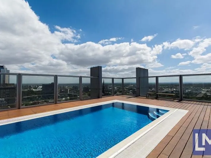 VIEWS OVER THE GARDENS!!!