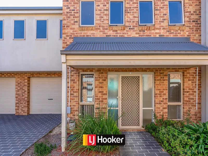 Free Standing town house