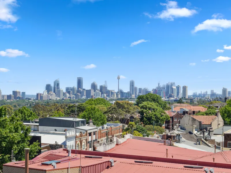 North City & Sydney Harbour Bridge View, Elegant Apartment with Carspace