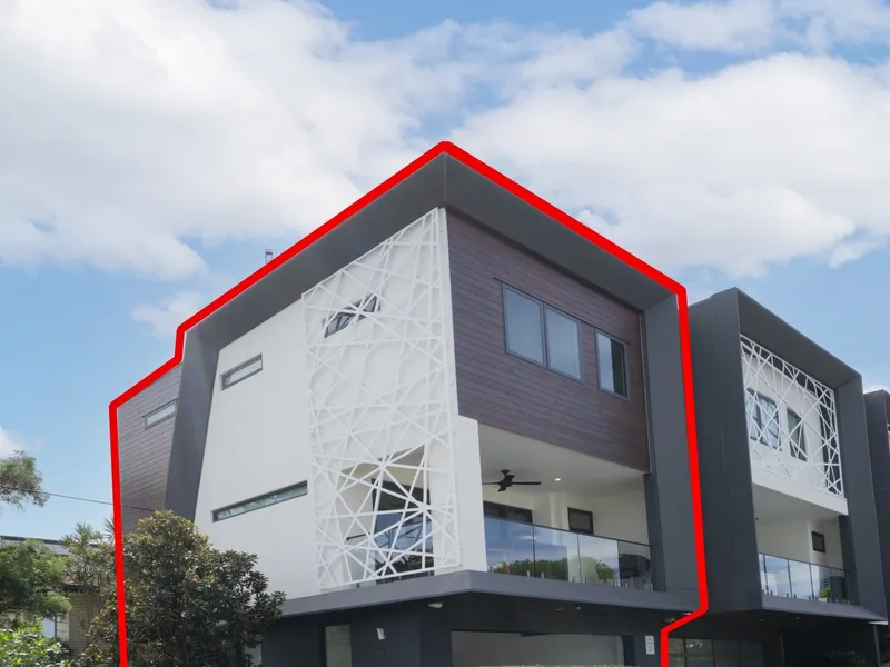 Three Levels of Bliss in Surfers Paradise