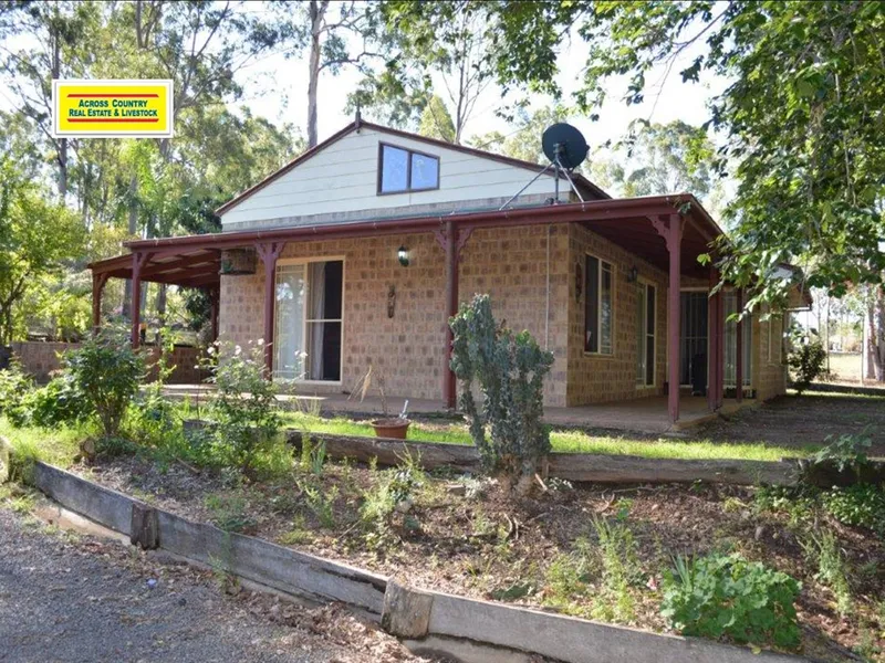 Neat Private Home 3 acres Close to Town 