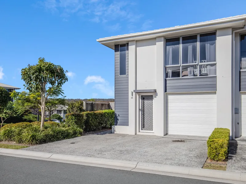 A stylish townhome in the quietest pocket of Pimpama!