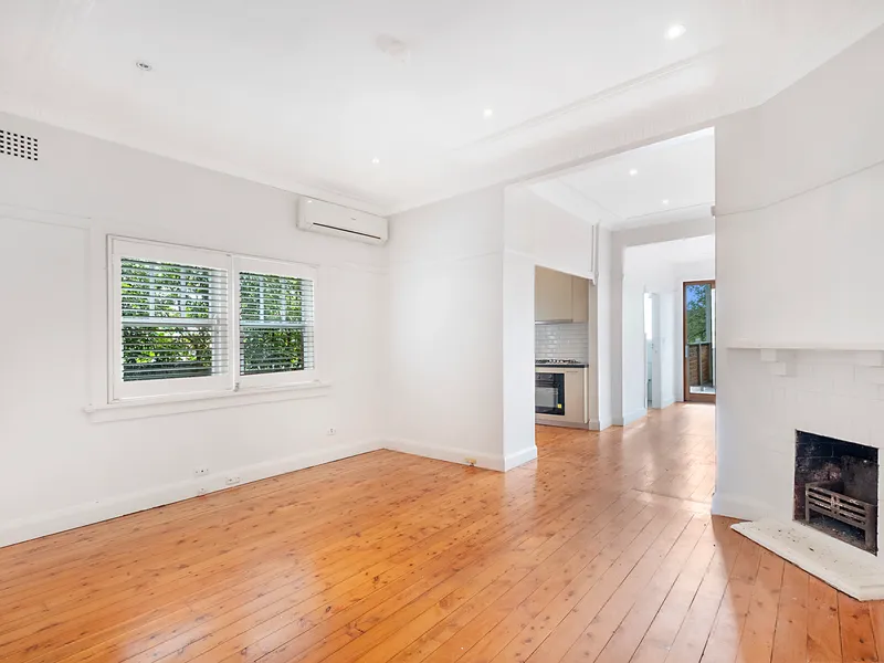 Premier position walk to everything