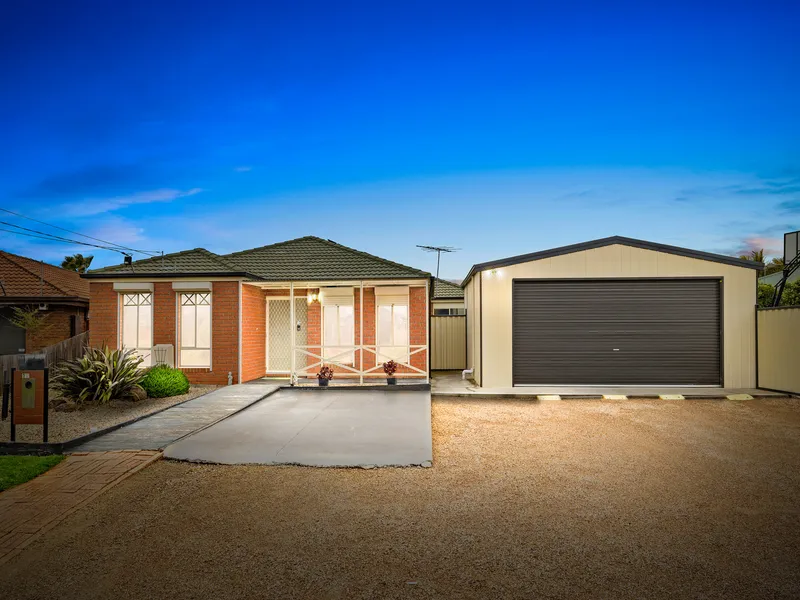 MAGNIFICENT FAMILY HOME WITH THE SPACE TO MATCH