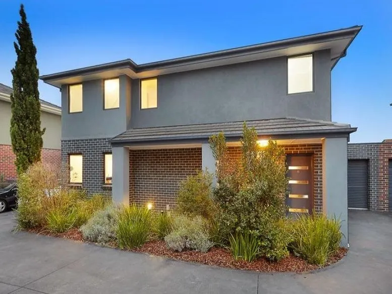 Extravagant Sense of Space in the Ultimate Location!