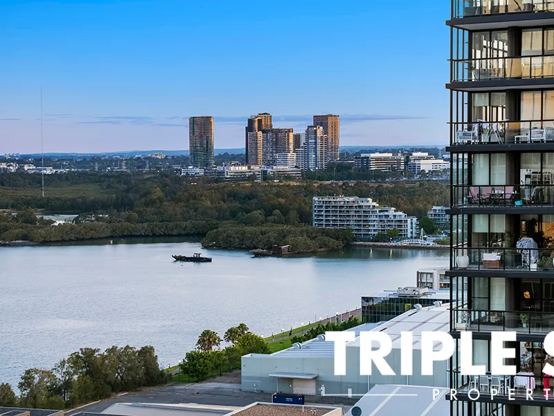 Luxurious One Bedroom Apartment With Panoramic Water View