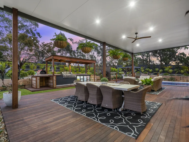 Exquisite Acreage Oasis