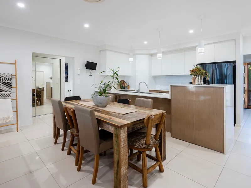 LUXURY AND LIFESTYLE