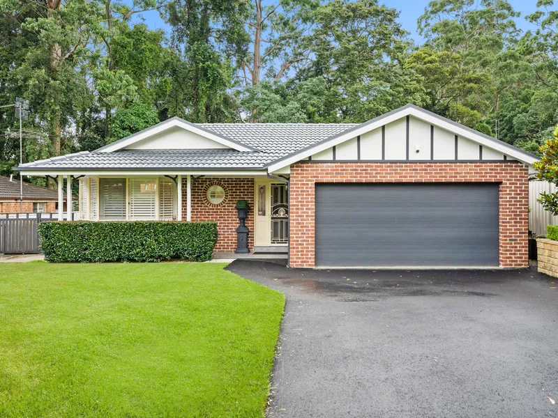 Exquisite Single Level Entertainer