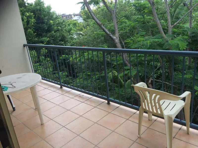 FANTASTIC AIR CONDITIONED PENTHOUSE FULLY-FURNISHED UNIT AT HEART OF TOOWONG ! Inspection This SATURDAY  1.00-2.00pm