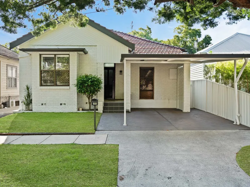 Exceedingly rare 4 bedroom abode in one of Newcastle’s best pockets.