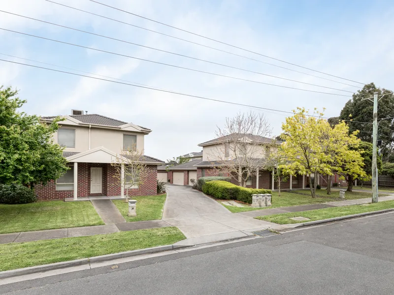 Furnished Student townhouse's