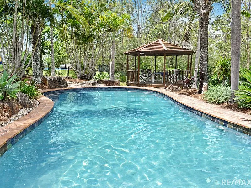 UNDER CONTRACT WITH TEAM WORKMAN