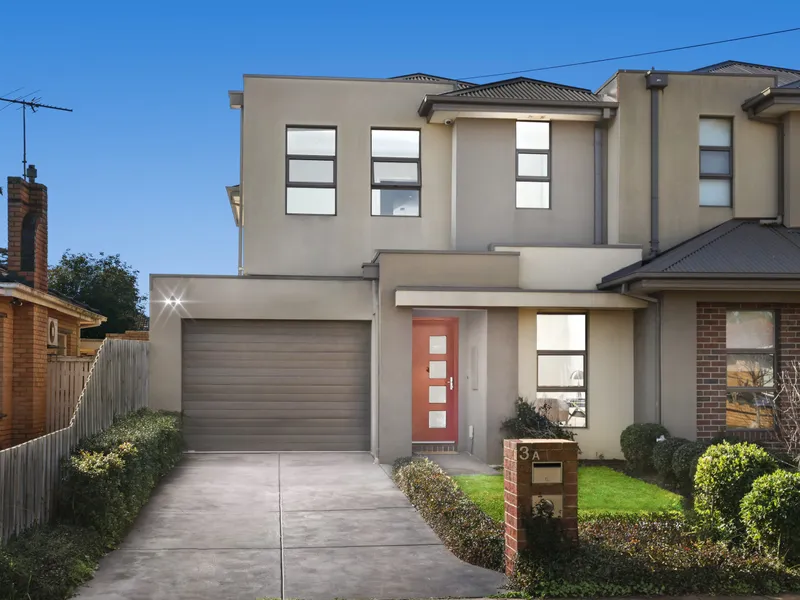 Contemporary Luxury in Bentleigh East