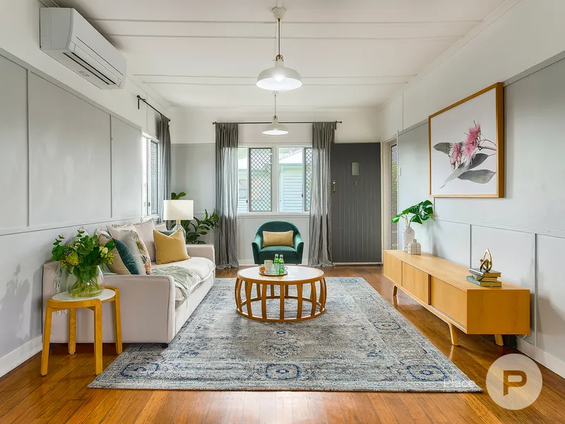 Stylish Post-War Home on 607m2