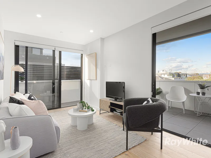 Online Auction | Modern Elegance with Prime Location