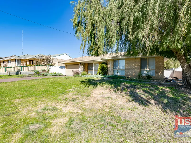 Neat and Tidy and Close to Eaton Fair Shopping Centre!