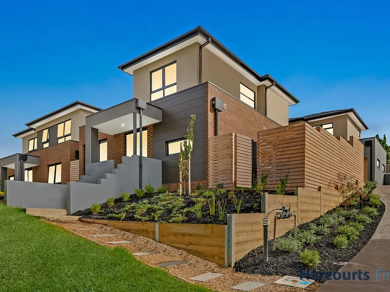 Luxury and Elegant Living in Prime School Zone